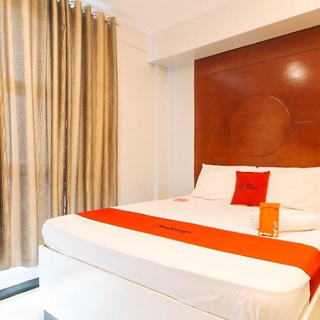 Reddoorz Near Bambang Station Hotel Manila Bagian luar foto
