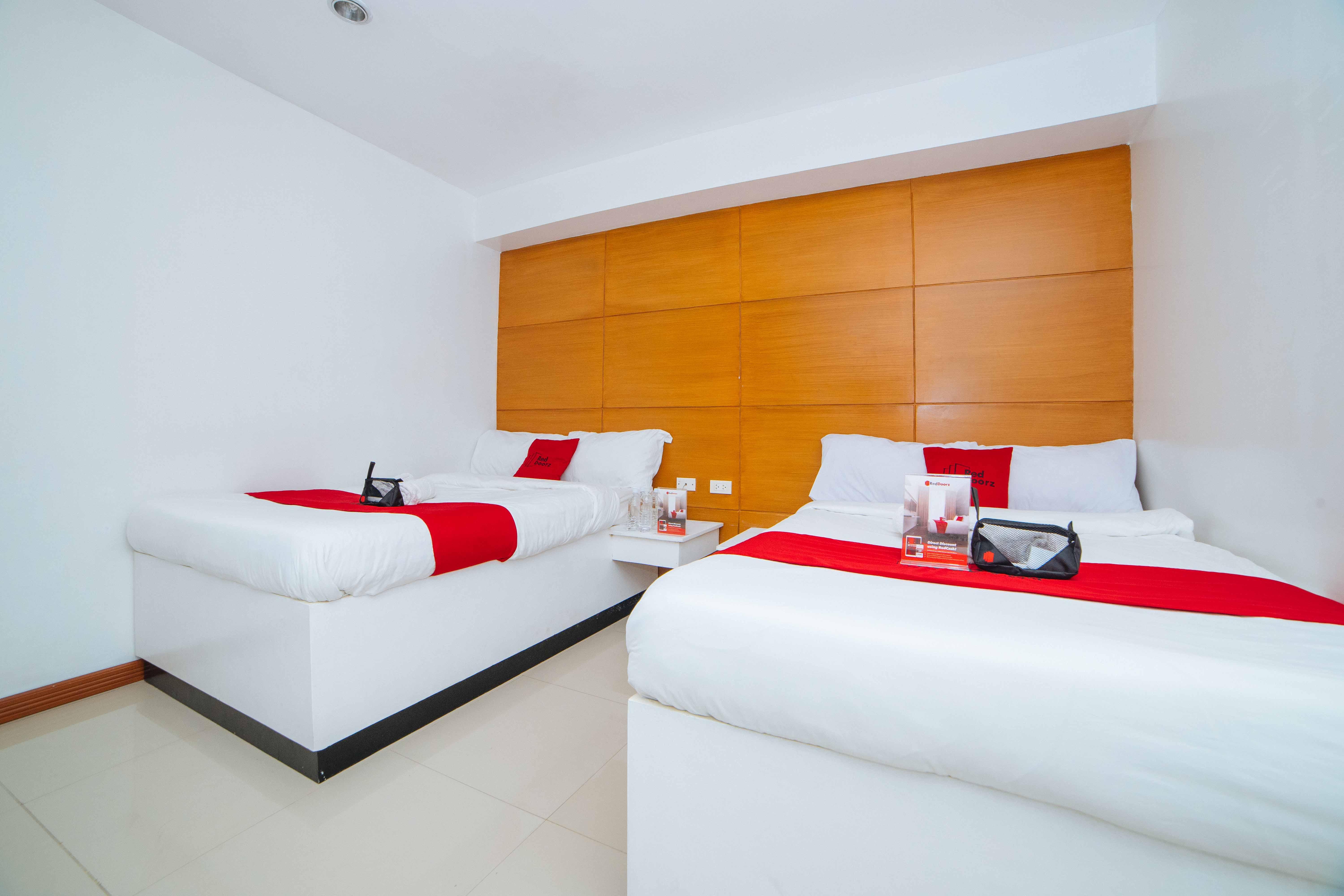 Reddoorz Near Bambang Station Hotel Manila Bagian luar foto