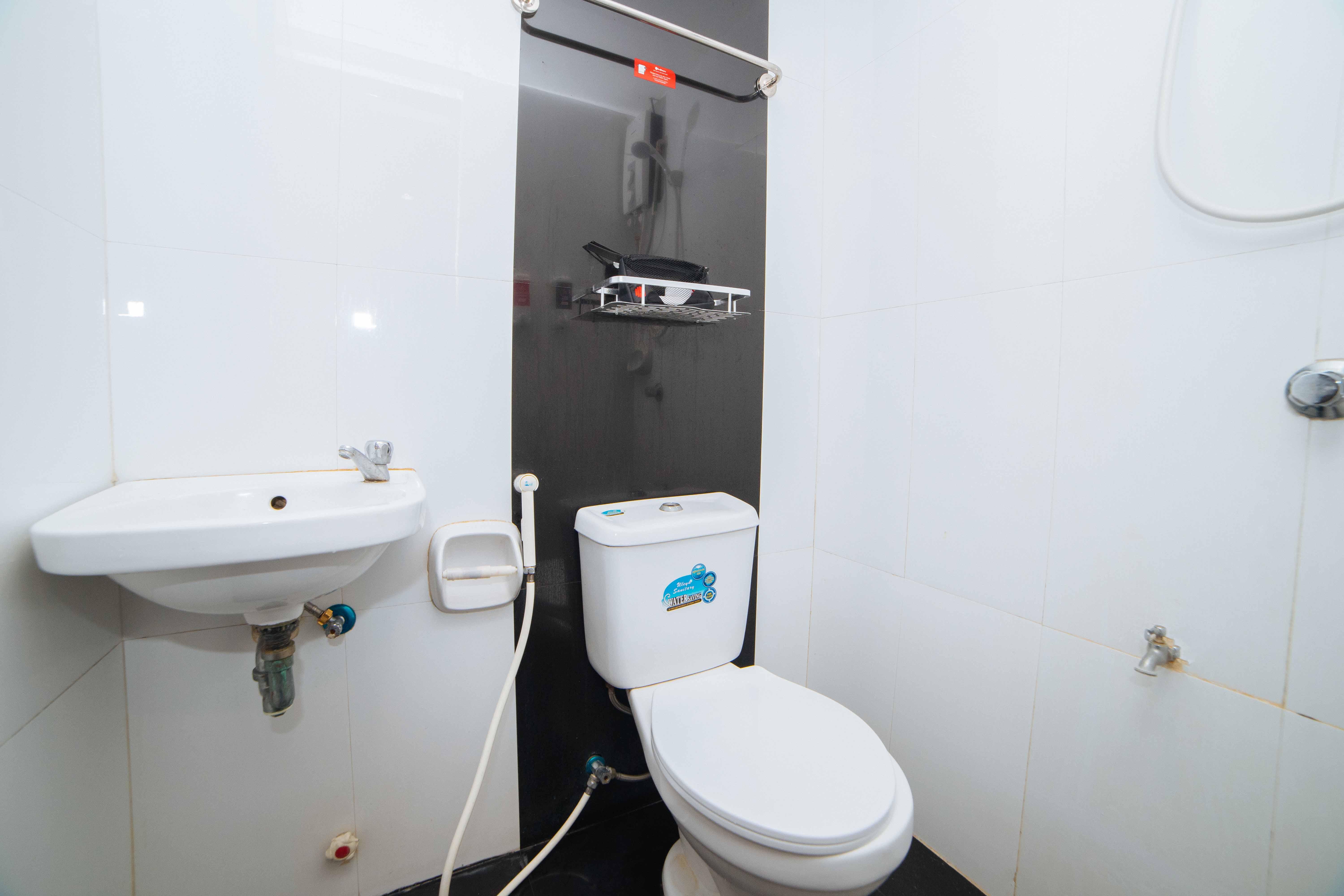 Reddoorz Near Bambang Station Hotel Manila Bagian luar foto