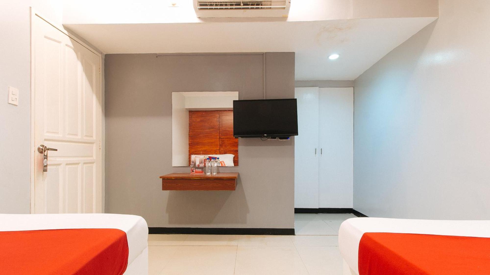 Reddoorz Near Bambang Station Hotel Manila Bagian luar foto